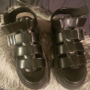 No boundaries size 9 black leather